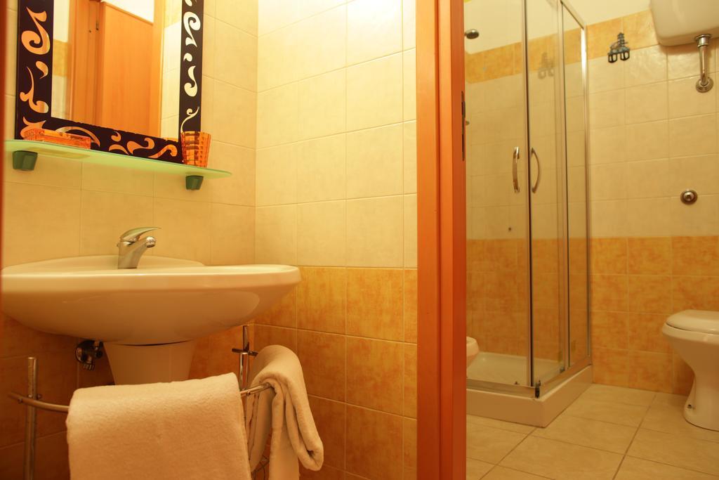 Marisal Accommodation Алгеро Екстериор снимка